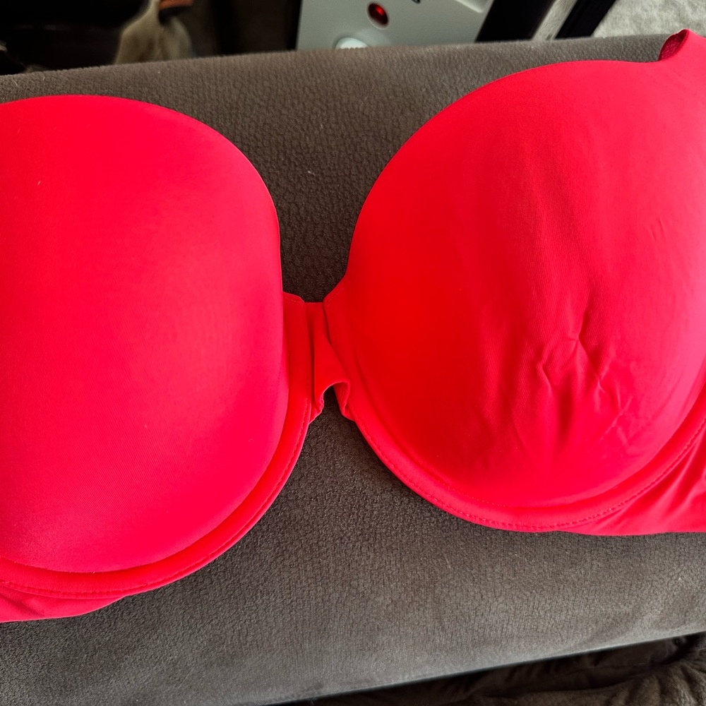 Victoria secret bra new 36D red